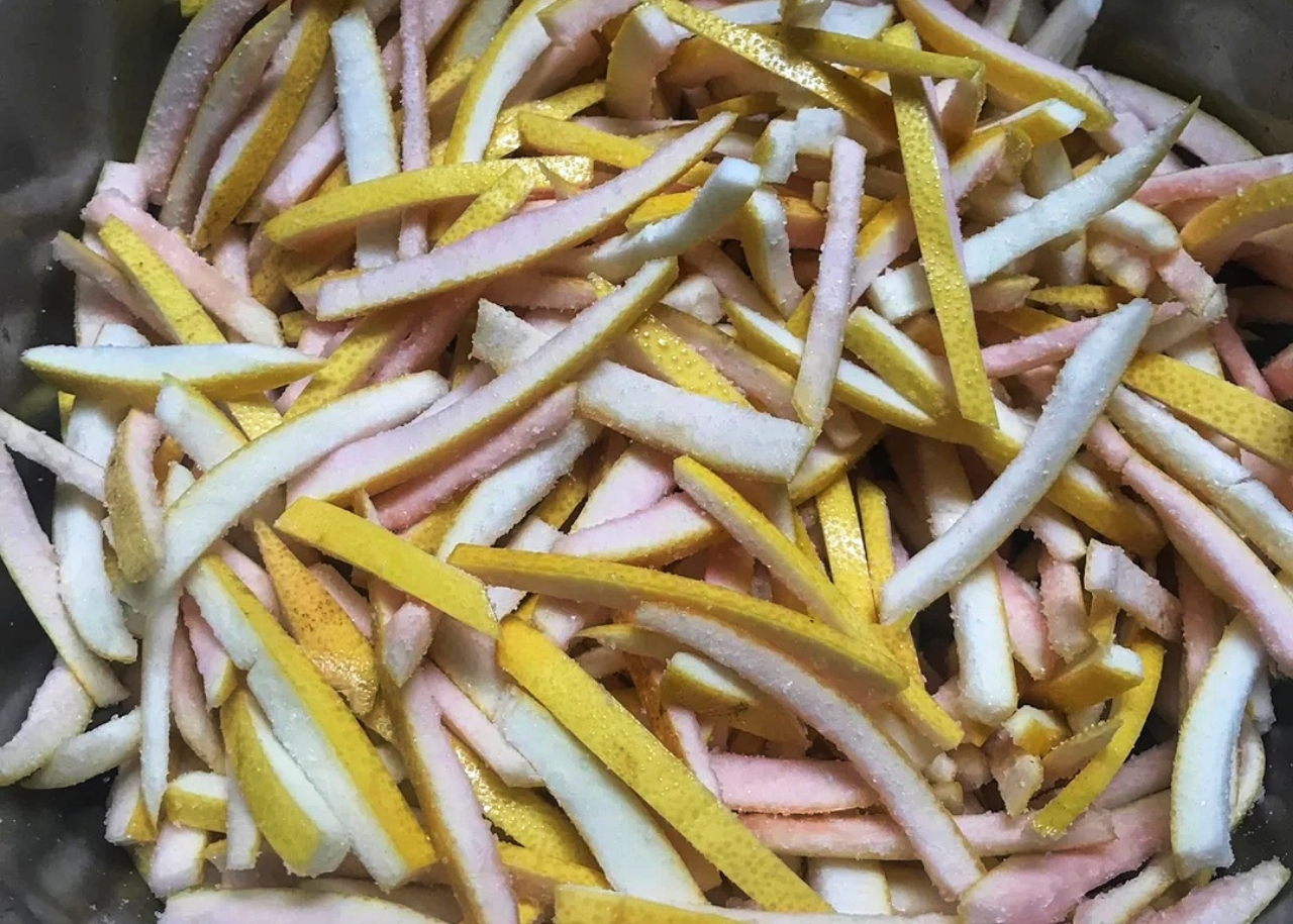 糖炒柚子皮,你吃过吗?简单炒一炒,废物也能清香凉爽,甜润柔糯