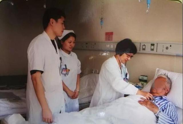 附一院医师邵蓓:医生不光看病更重要的任务是预防疾病