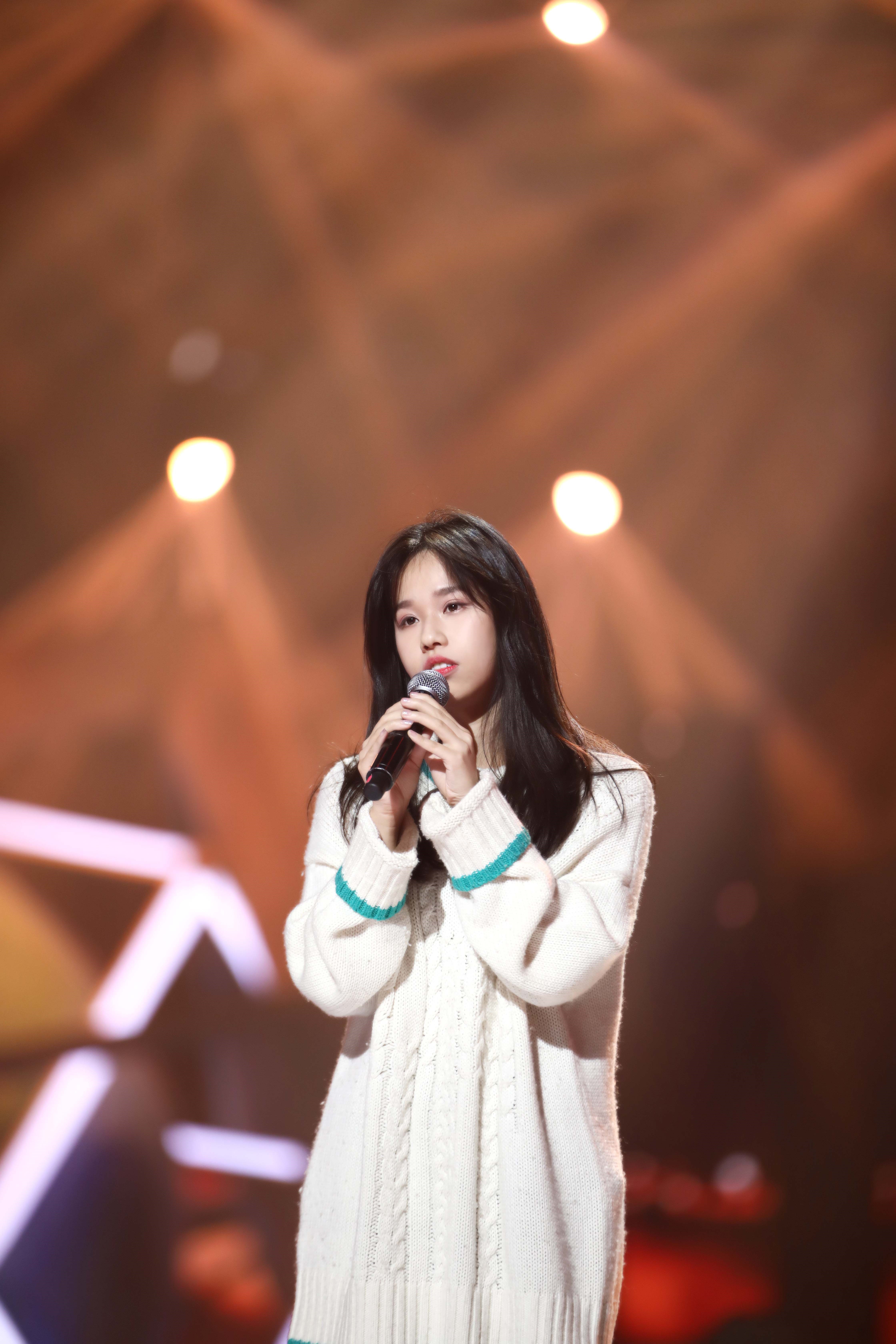 孟慧圆限时创作《解药》舞台首秀 词曲实力捕获人心