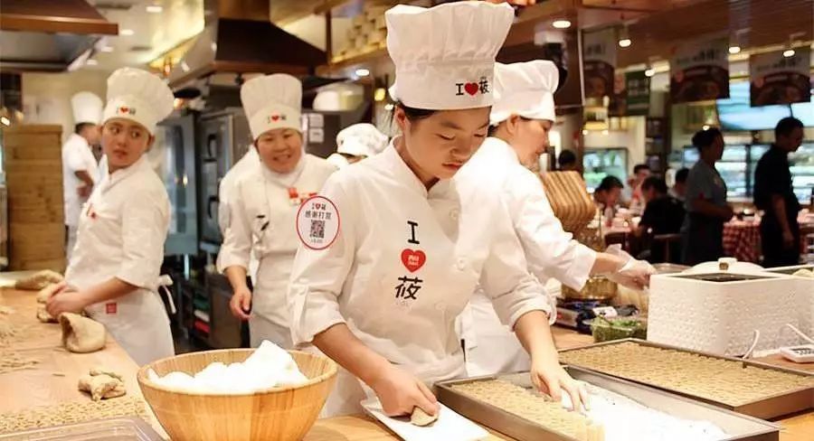 外婆家,西贝后厨纷纷"爆雷",食安问题真的无药可救吗?