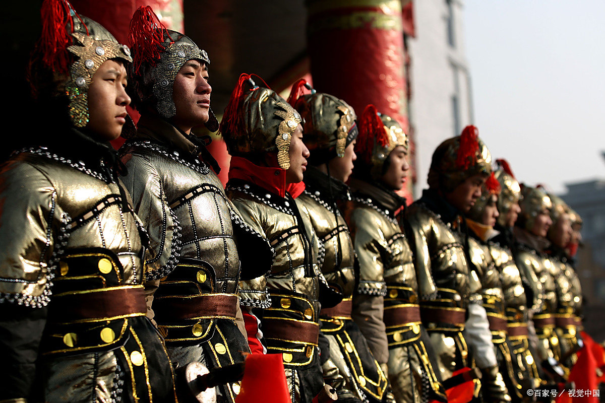 一般古代王朝军队供养只能做到1/100,如果有特殊兵种比如骑兵那就要拉