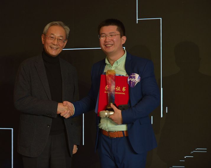 中央党史研究室原副主任章百家给盘古智库东北亚研究中心执行主任岳立