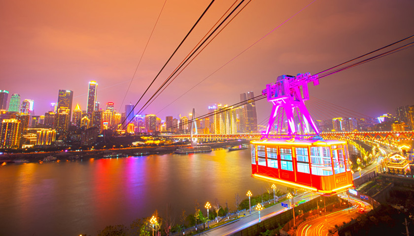 长江索道第三代轿厢亮相,载客减少视野变好