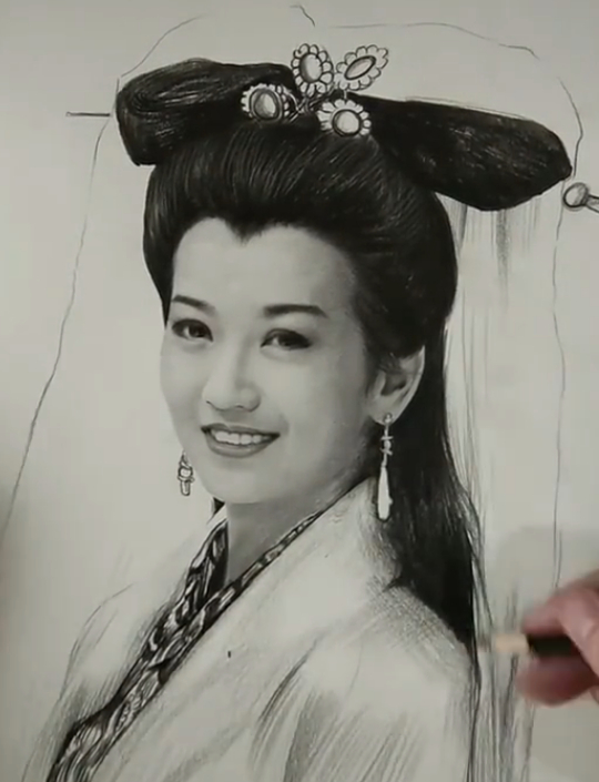 美术生手绘白娘子,满是童年的记忆,粉丝:忘不掉的甜美笑容