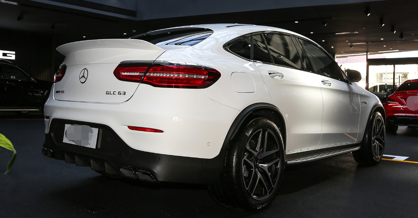 低调奢华有内涵的奔驰glc级amg轿跑suv