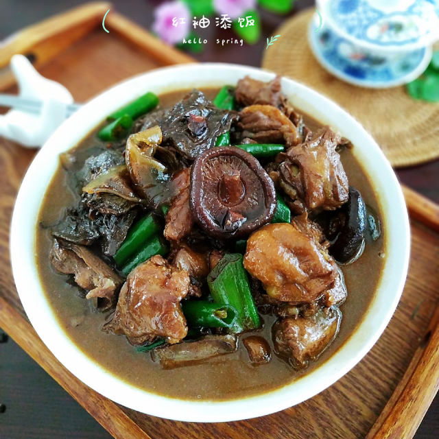 香菇粉皮鸡,香气扑鼻,解馋不腻