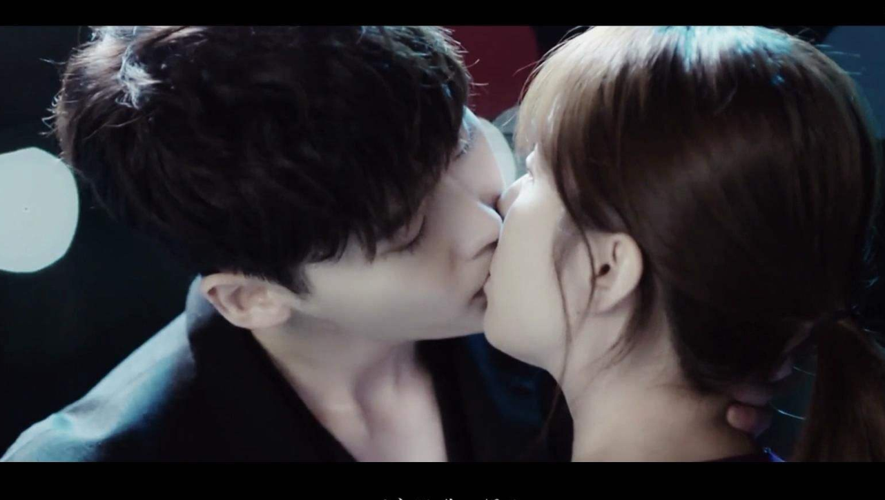 李钟硕饰演霸道总裁,和美女医生谈了一场漫画式的恋爱!