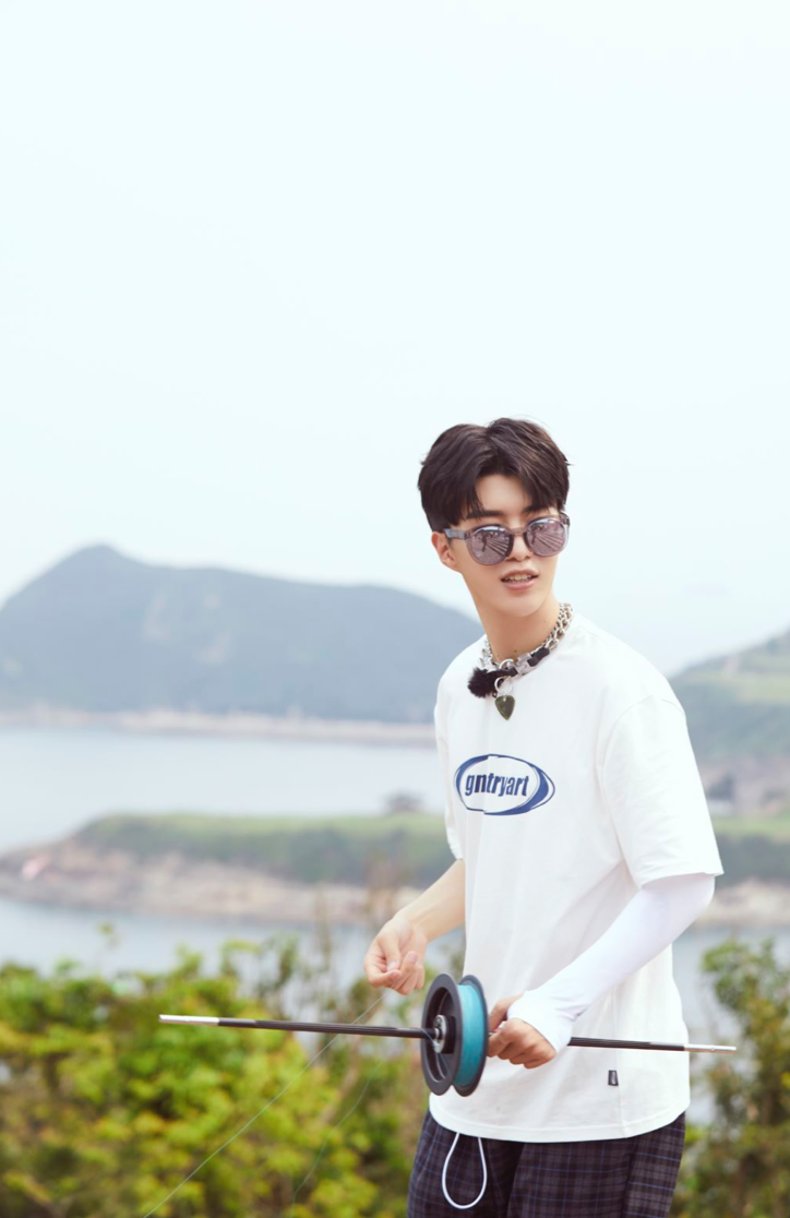 《少年可期》关锦鹏指导范丞丞 朱正廷压力太大爆哭