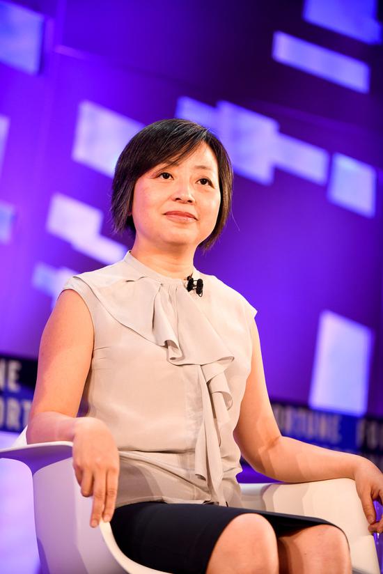 范丽:往路上投放更多的车辆不是解决交通问题的途径