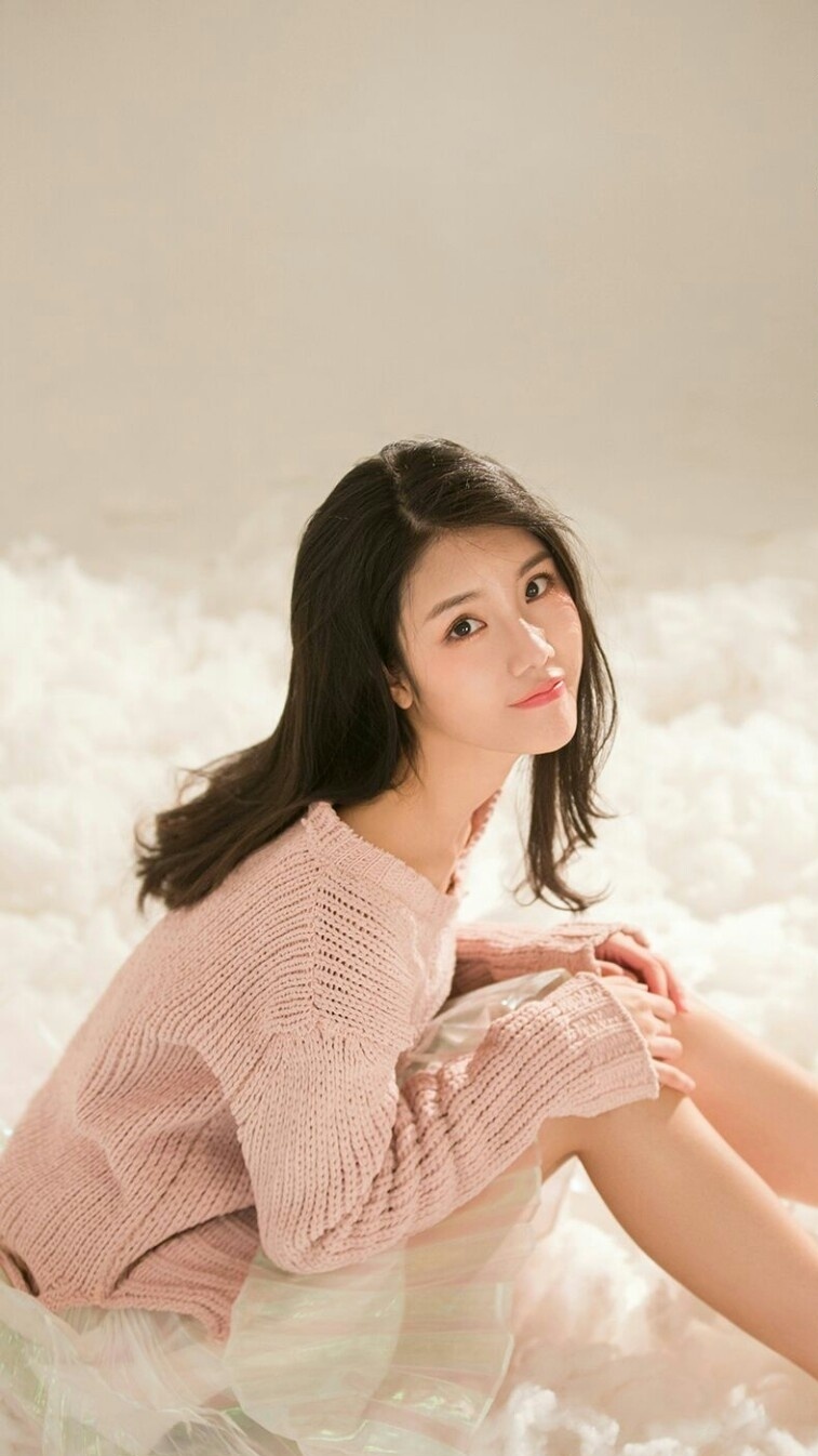 精美壁纸:漂亮的女人悦目,成熟的女人悦心