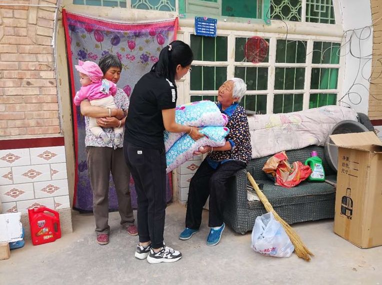 我的扶贫故事|曹秀娟:党建阵地带动 贫困村种出幸福树 绿水青山辉映