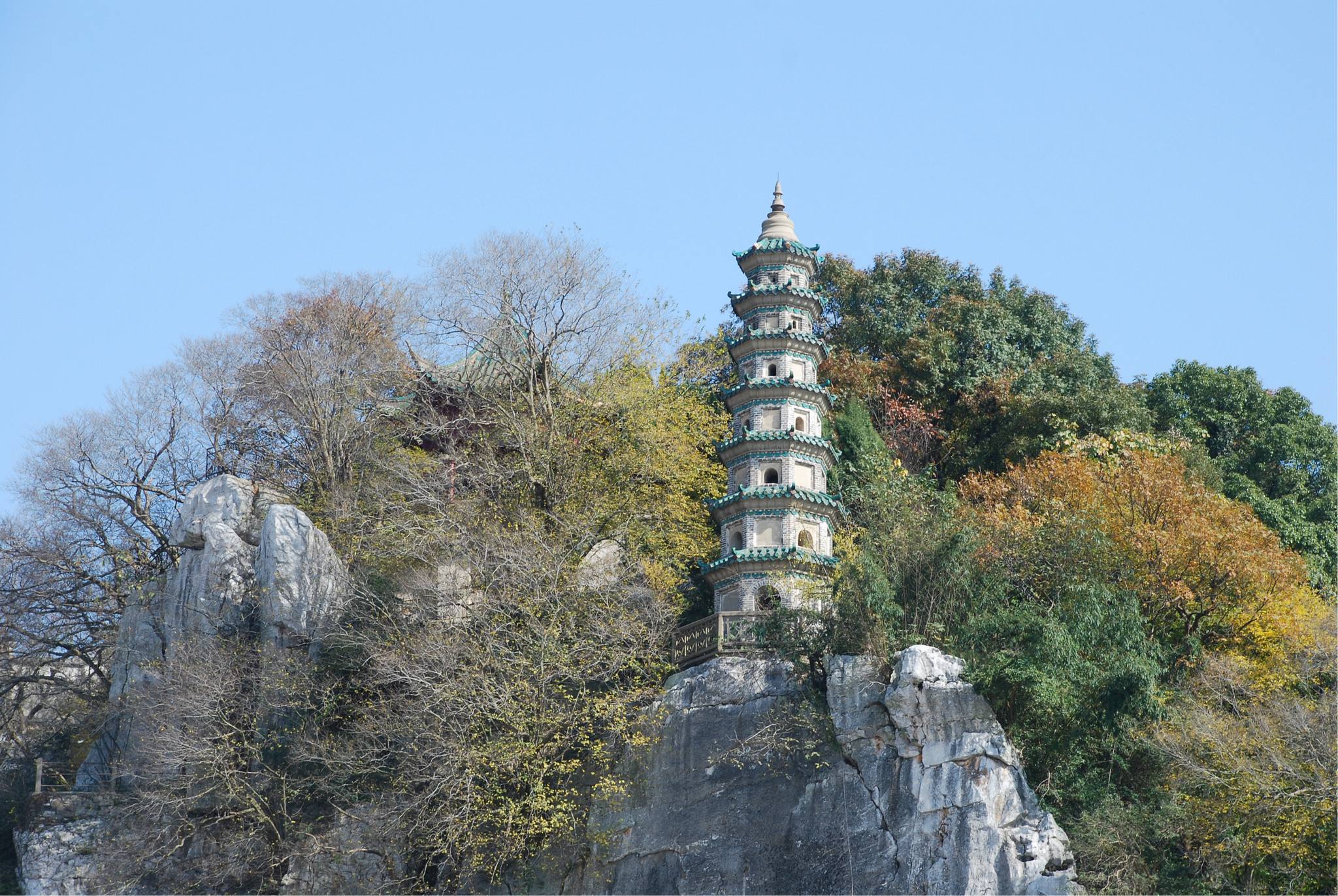 除了吴忠银南地区,九江石钟山景区,风景如画的旅游休闲场所还有这些呢
