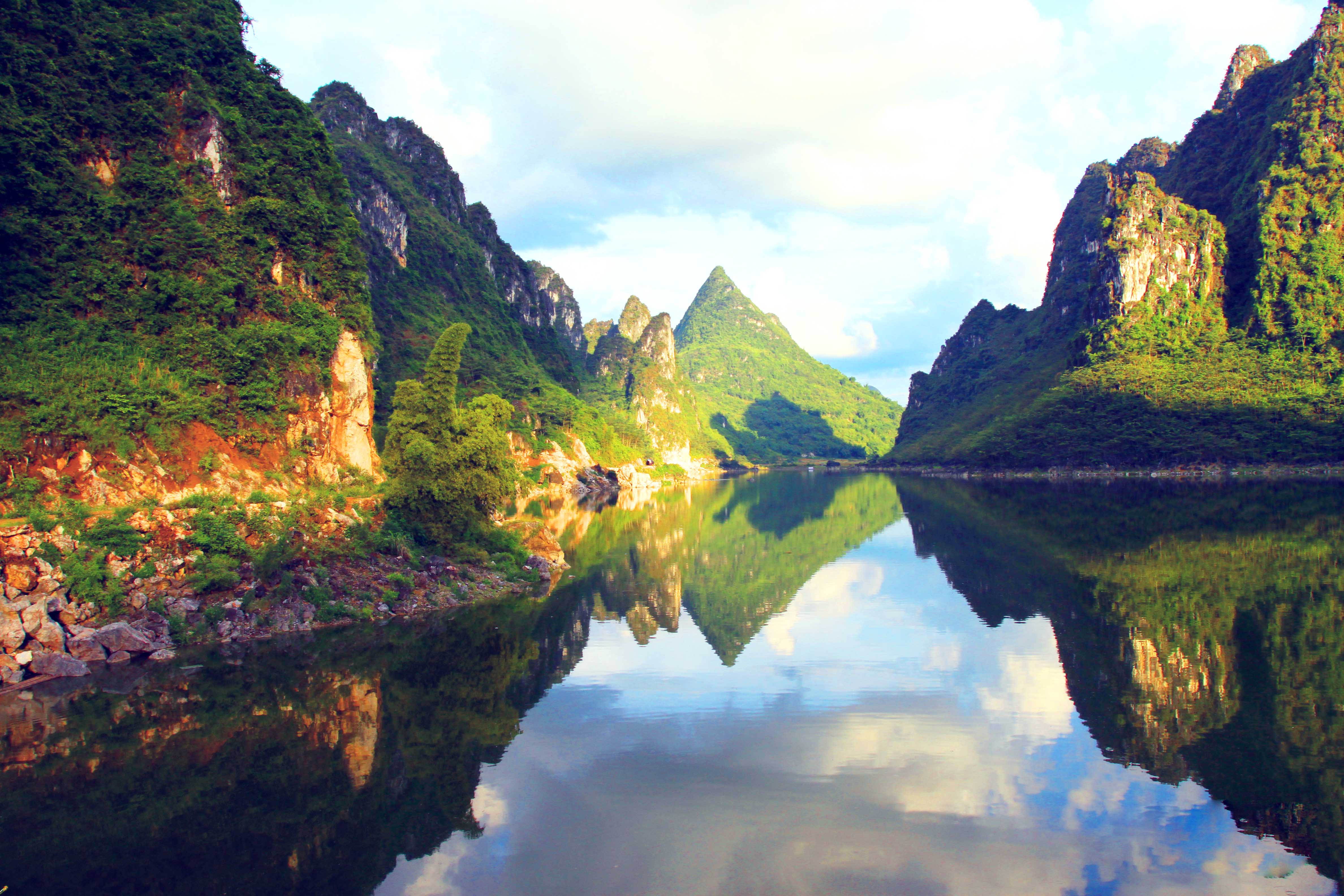 联系不到我也不要紧,我是轮回城的中队长,他们不会处置贱男灵魂