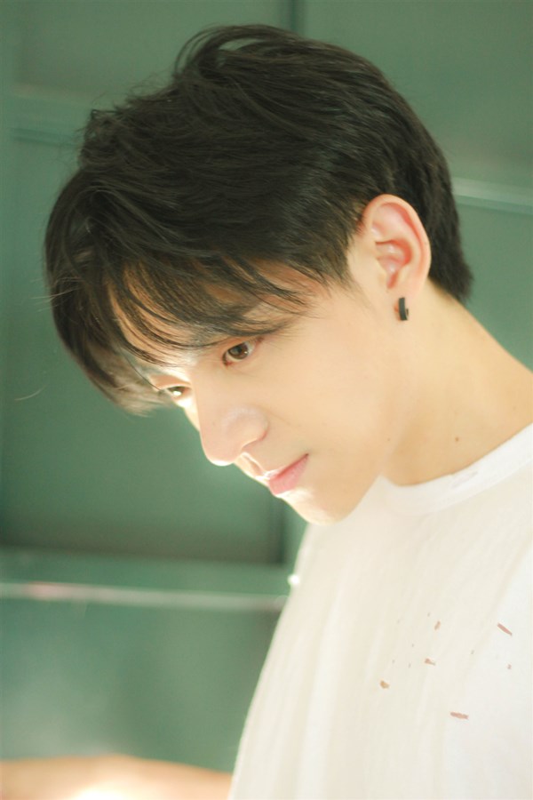 姜彭活力街拍曝光《皓镧传》热播好评无数