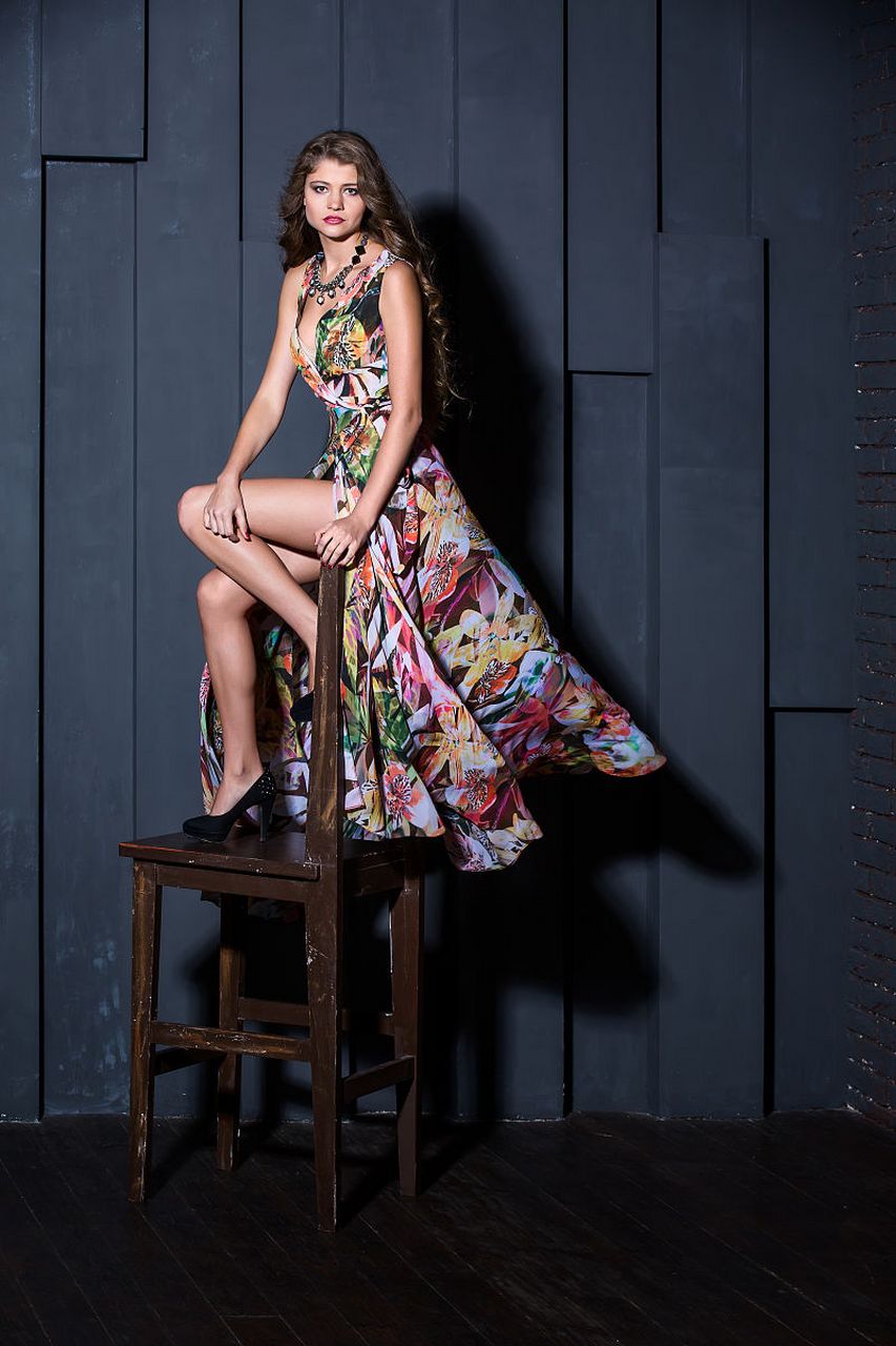 dior的视觉大片之所以总能吸引无数眼球,不仅仅是因为模特儿们的风采