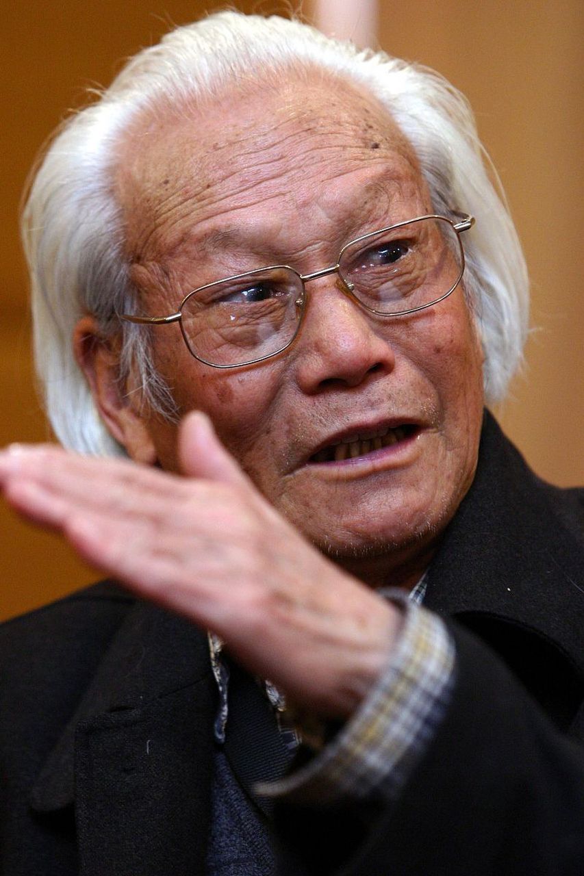 管宗祥1942年参军,后进入北京电影制片厂担任演员,曾主演双雄会,良宵