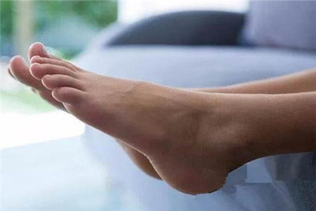 冬天女人脚冷的原因以及缓解妙招