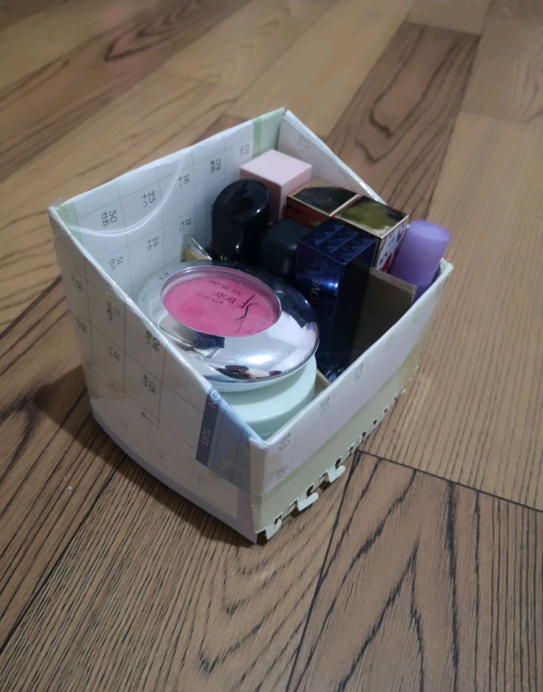 自制化妆品收纳盒