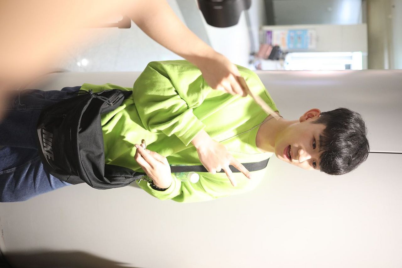 王子奇最近热度挺高的,《你给我的喜欢》这部剧给他吸了不少粉.