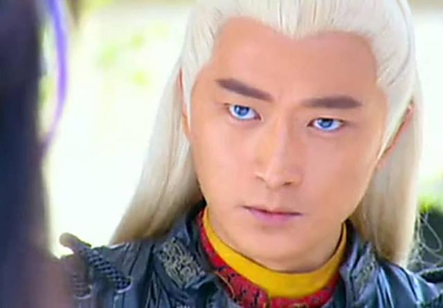 《天剑群侠》萧廷虽然爱着唐若萱,却早就选择了权势