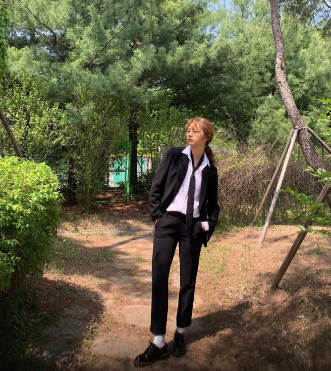 女人怎样穿有品味?李惠利这几套时尚保暖的穿搭,让你气质更出众