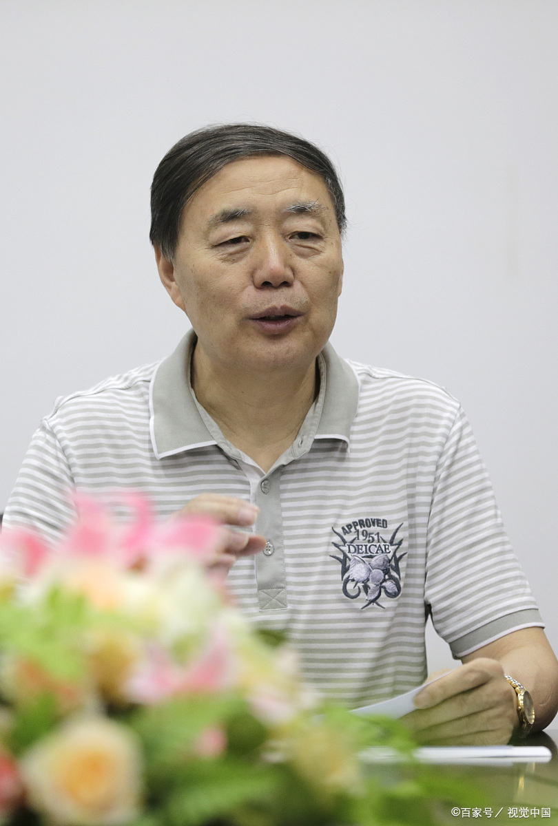 那么,不妨来到湖北的楚天瑶池,让这里的湖光山色带你进入一场梦幻般的