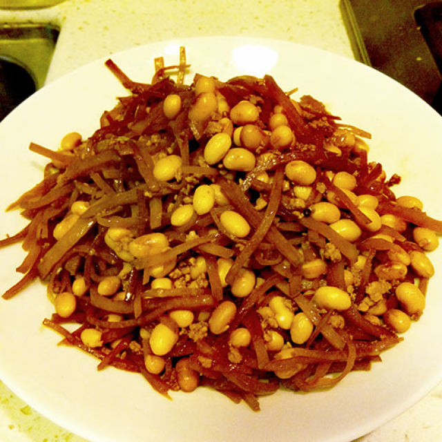 咸菜炒黄豆,简单方便的小菜,配米饭粥,馒头所有主食都很下饭