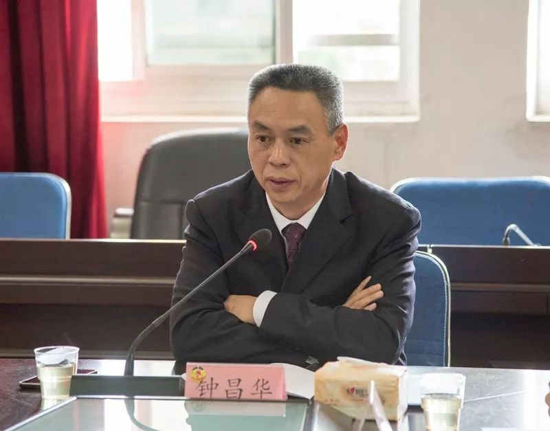【聚焦两会】古田县委书记钟昌华参加县政协农村社科组讨论