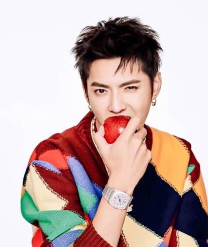 虎扑吴亦凡#有网友近日在虎扑论坛上发表了吴亦凡的"无修音"版本原声