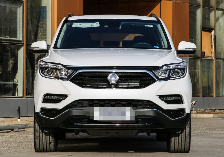 惹人注目,外形高大,双龙雷斯特g42019款2.2t四驱尊贵版