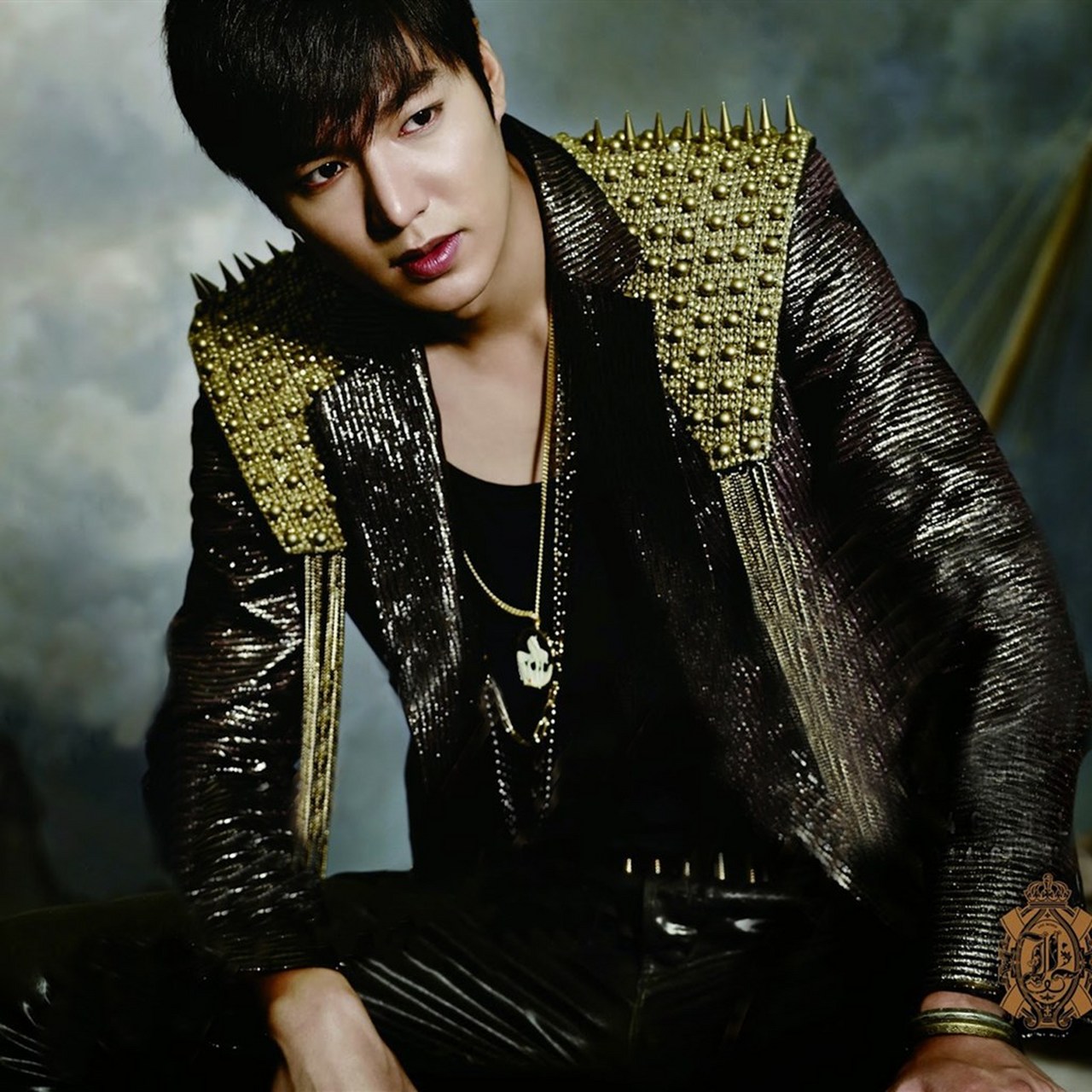 理想型#"长腿欧巴"李敏镐曾表示,觉得吸引自己的女孩,要有吸引力的