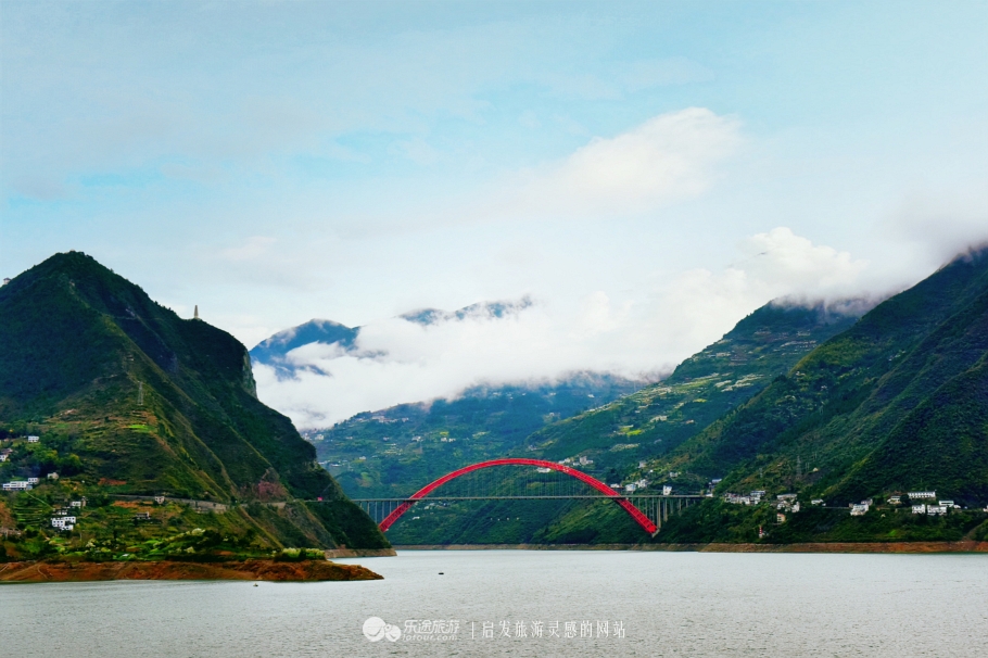 共赴巫山(巫山雨云十八式图片) 共赴巫山(巫山雨云十八式图片)