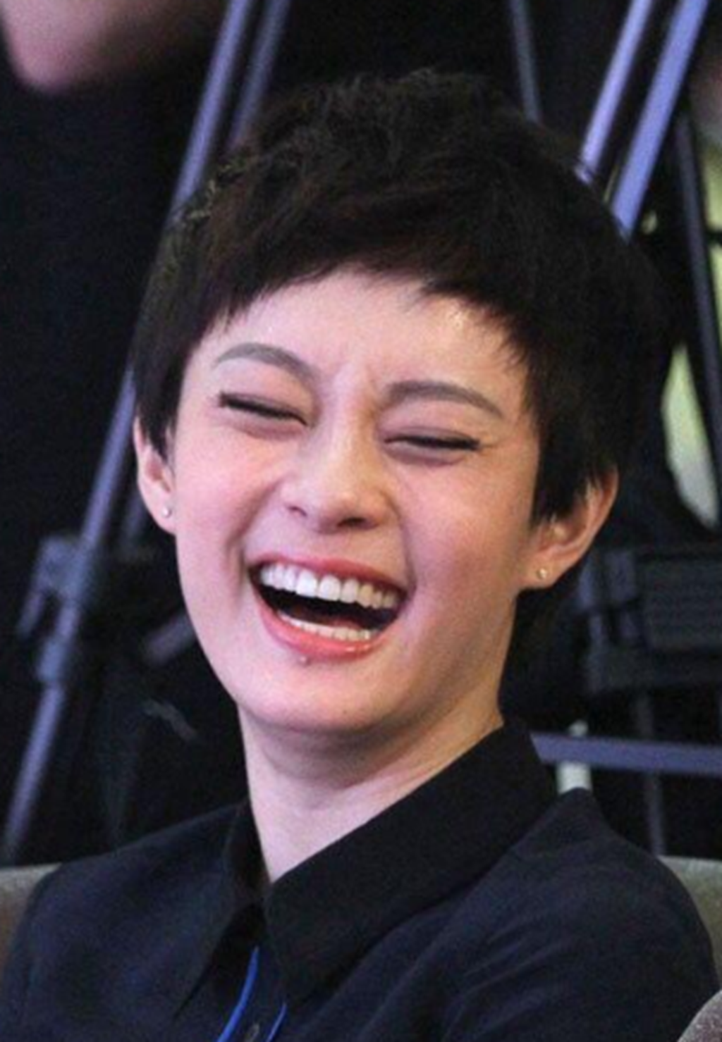 这一张孙俪是老态纵横,一脸褶子!