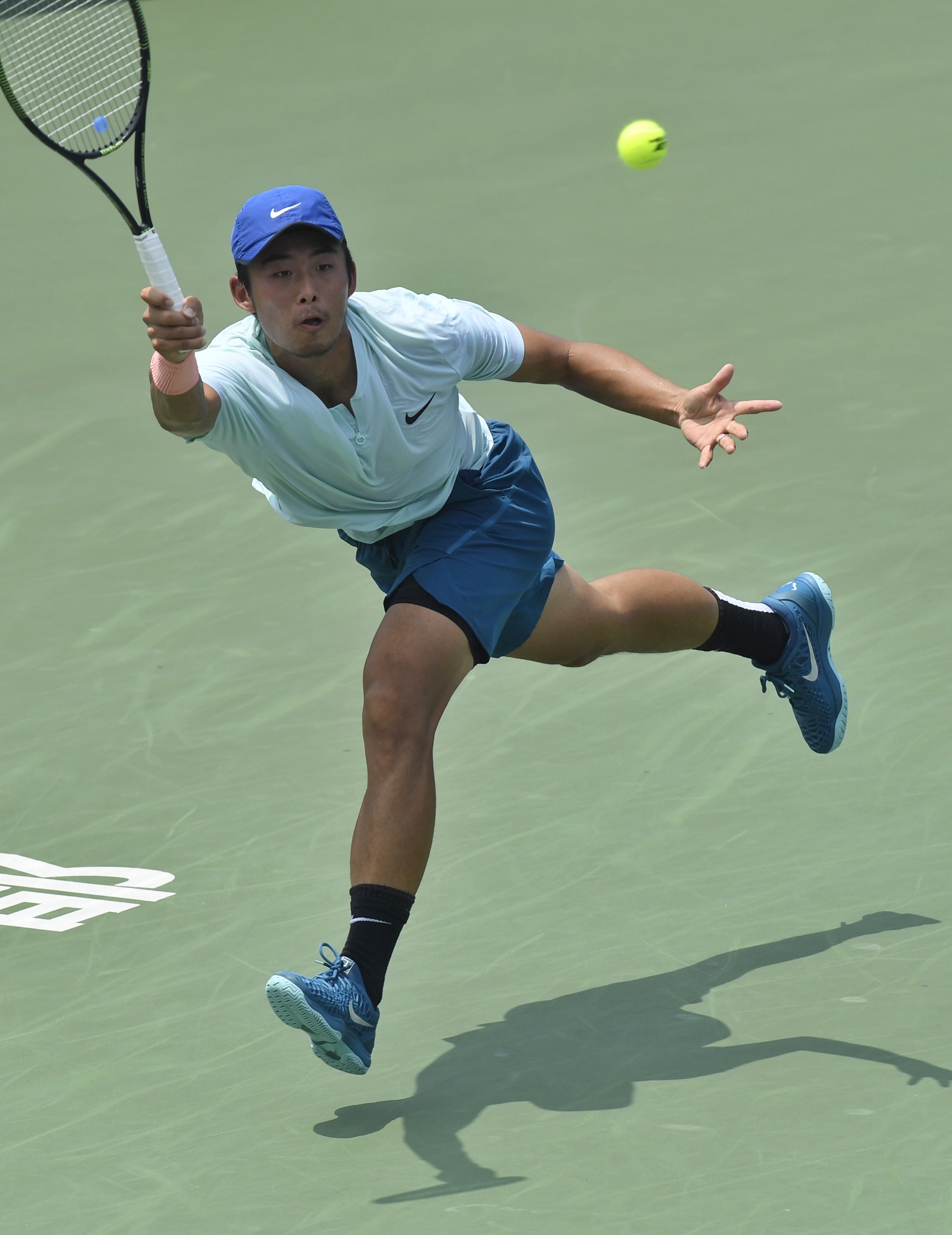 网球——成都国际挑战赛:张择晋级决赛(5)