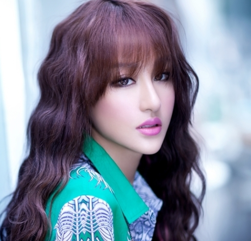 足球宝贝刘羽琦,从网红到明星