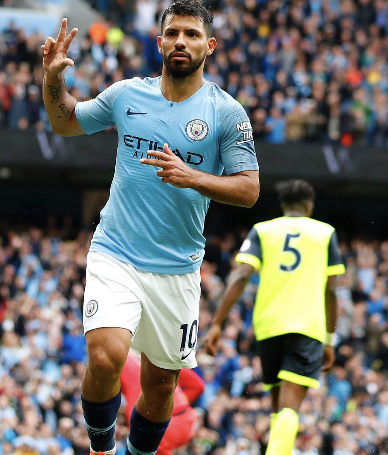 "双锋王"塞尔吉奥·阿奎罗