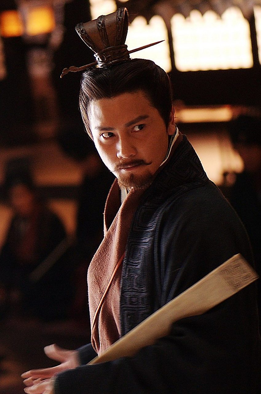 晋襄公在位六年就死了,把一个只有六岁幼儿托付给赵盾,阳处父等上卿.