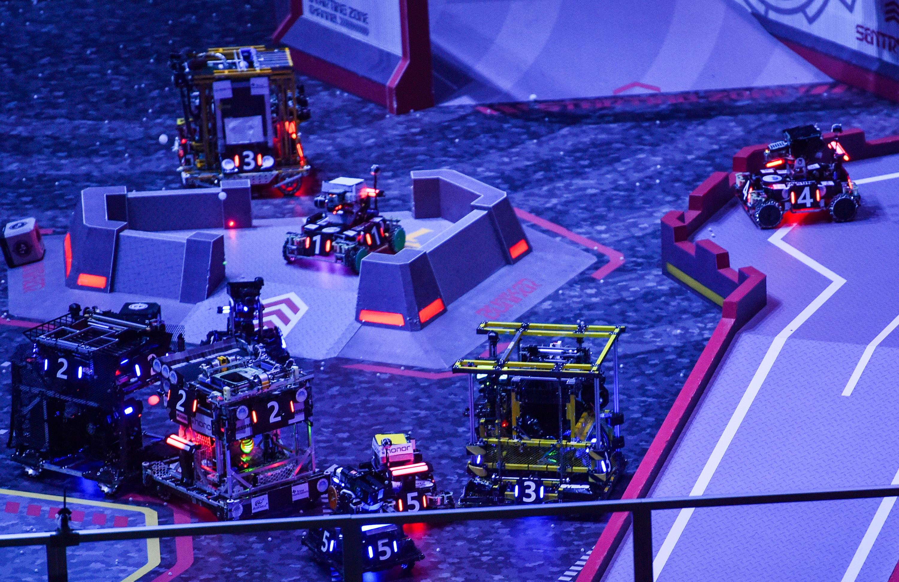 华南理工大学获2018年robomaster机甲大师赛冠军(2)