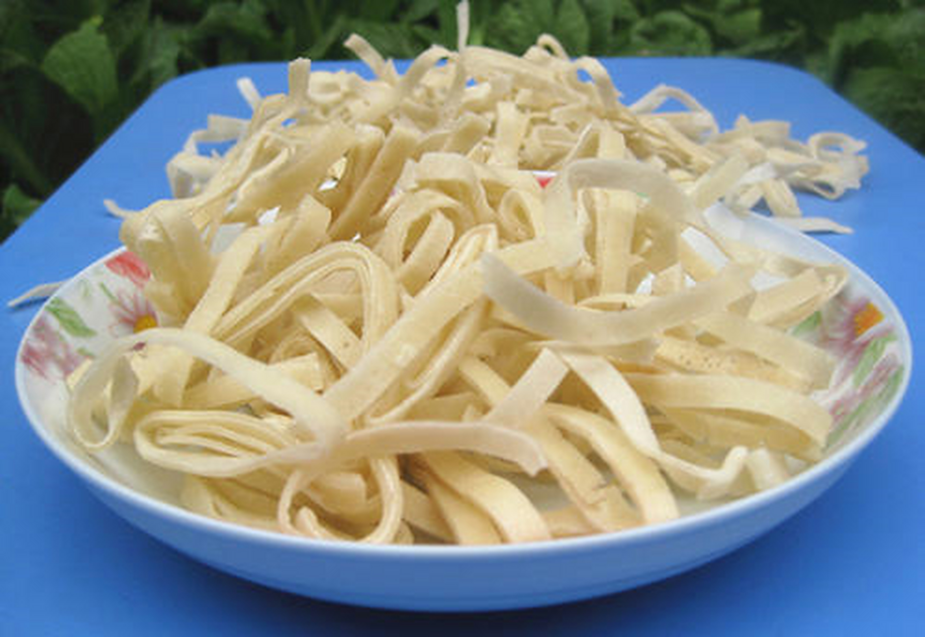 地图#武汉黄陂豆丝是用大米,绿豆等按一定比例打浆摊成饼此时为湿豆丝