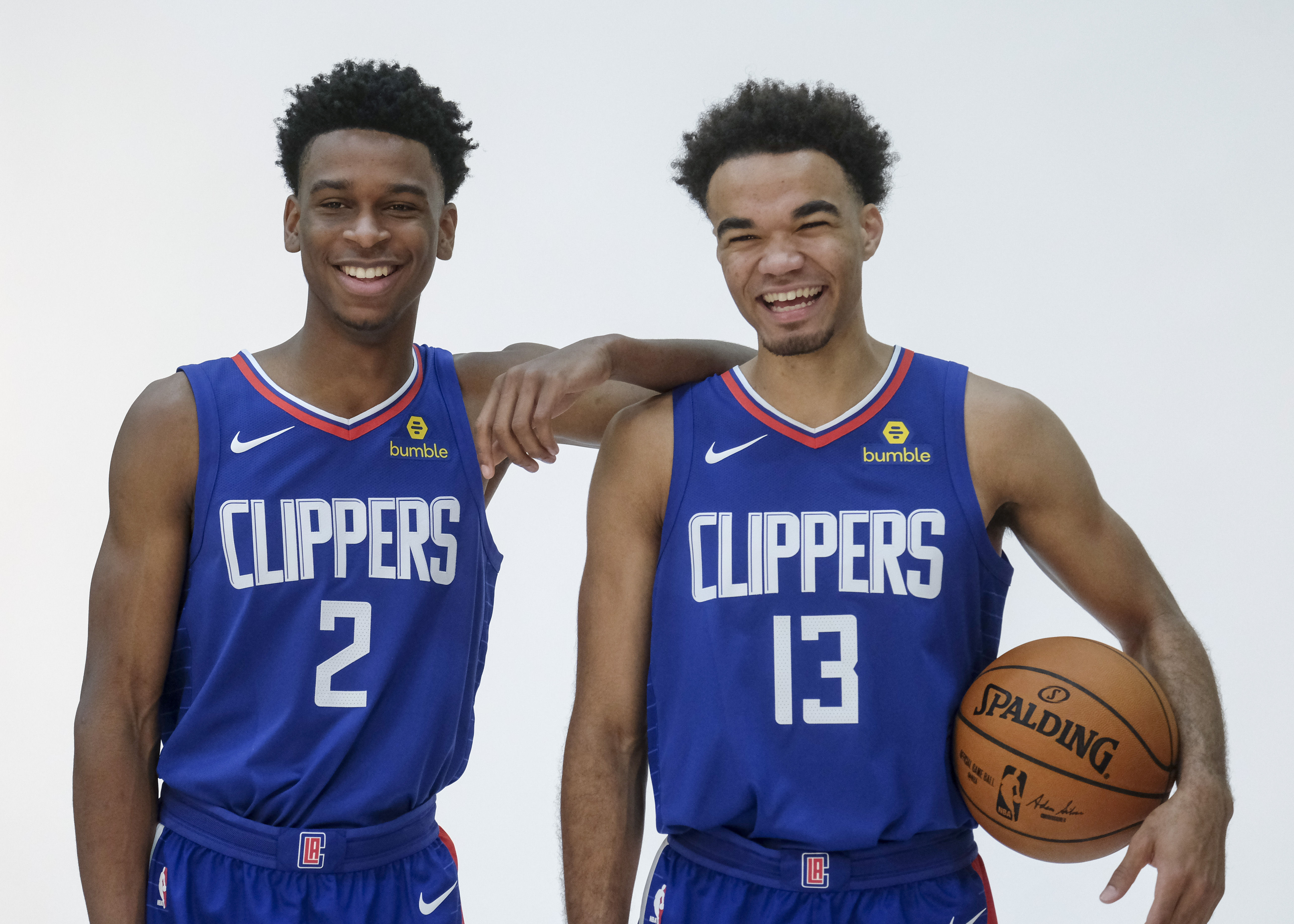 篮球——nba:洛杉矶快船队介绍两名2018年nba选秀新秀后卫(6)