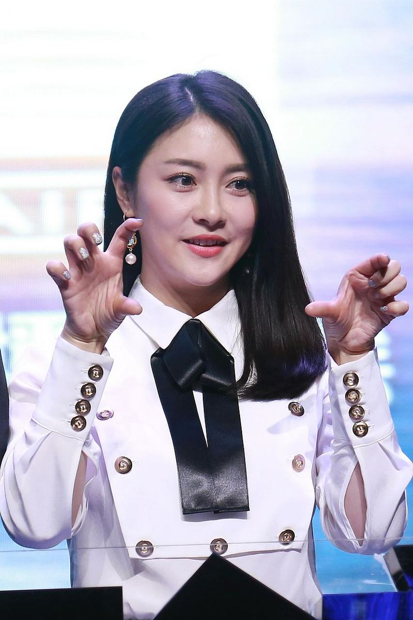 女演员朱锐专演这种剧,央视八套专播这种剧!#朱锐