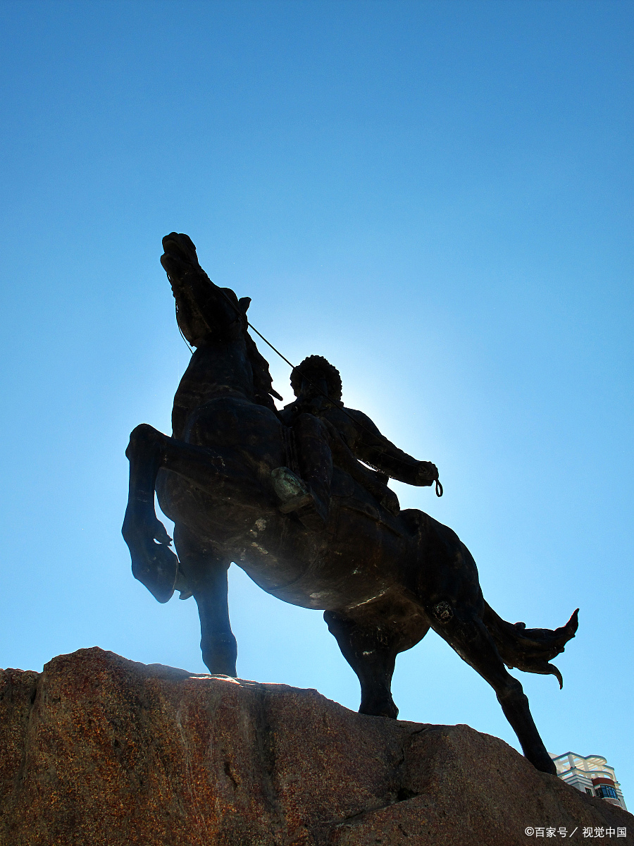 将军赶路,不追小兔