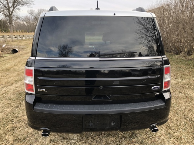 汽车:福特福莱克斯,拥有与众不同的外观!