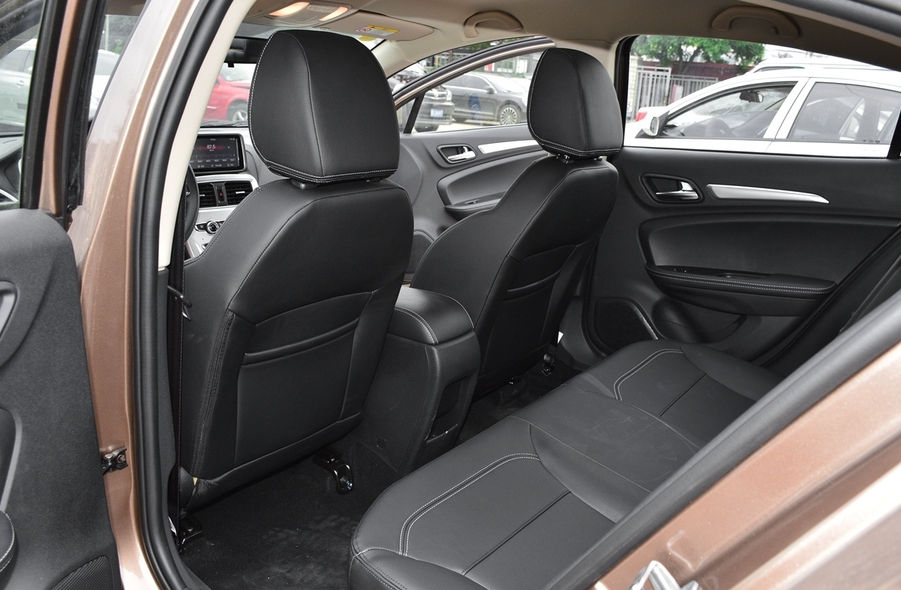 中华h3,非常独特的外形设计,运动感和科技感并存