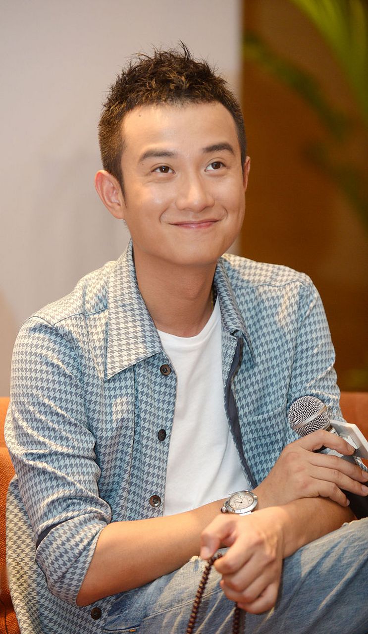 内地男星文章自与前妻离婚后,事业爱情双双滑入低谷.