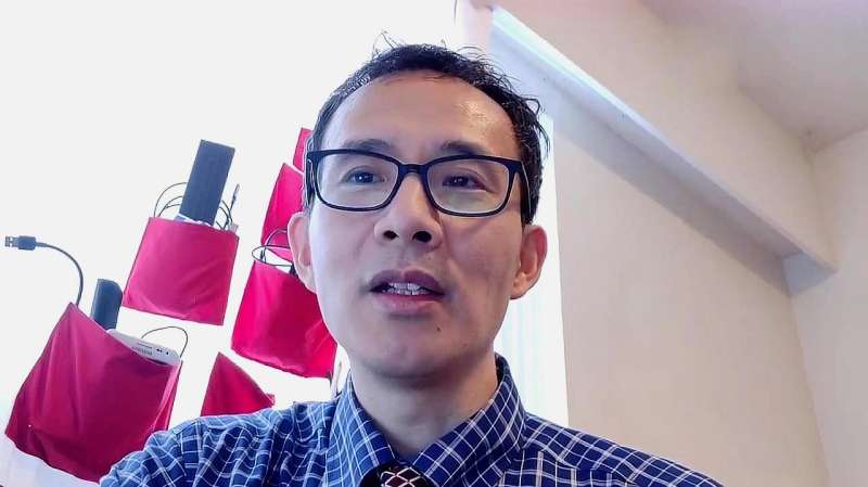 程序员教你在学校机房把老师秀一脸的操作,学