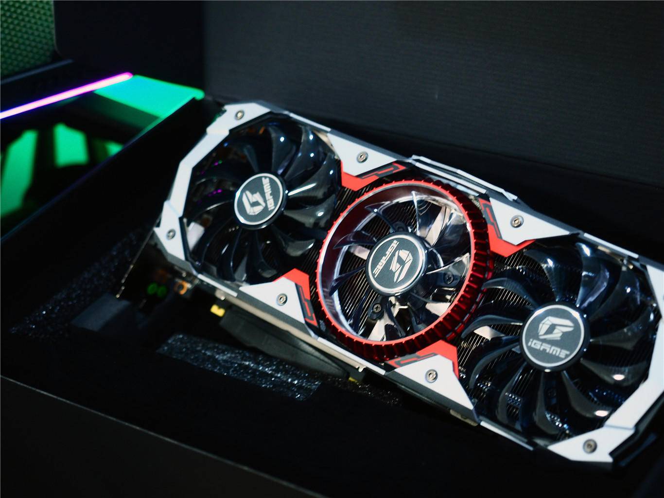 a饭的真香警告——七彩虹 igame geforce rtx 2080 ti 显卡评测