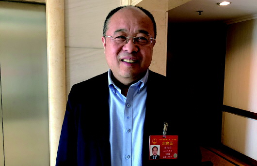 你真的善待过你的眼睛吗——史伟云代表:应加大对眼病防治的教育