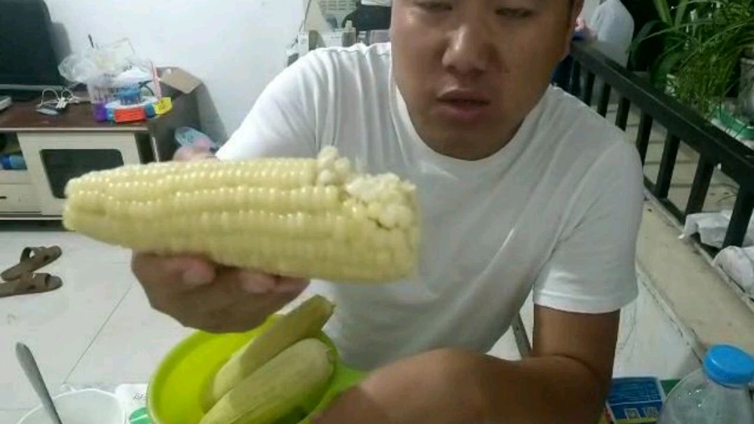 玉米也能放电饭锅里煮,而且特香