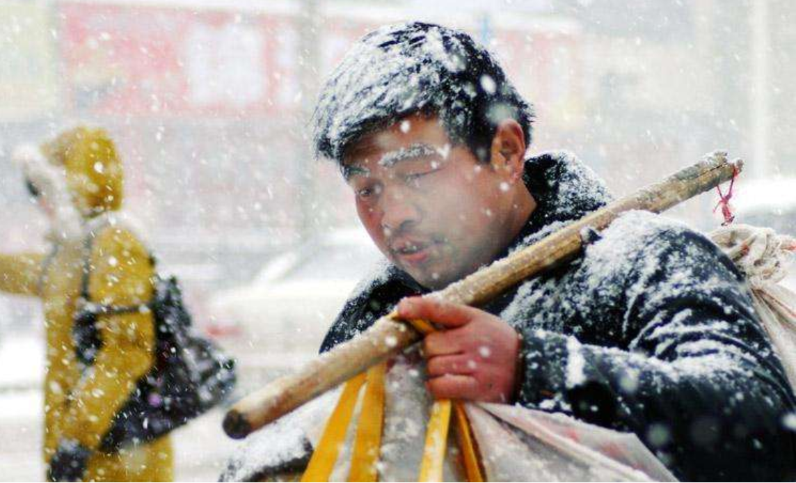 又是一年春运时,你还记得2008年的春运雪灾吗?